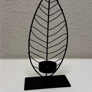Black Leaf Design Candle Holder